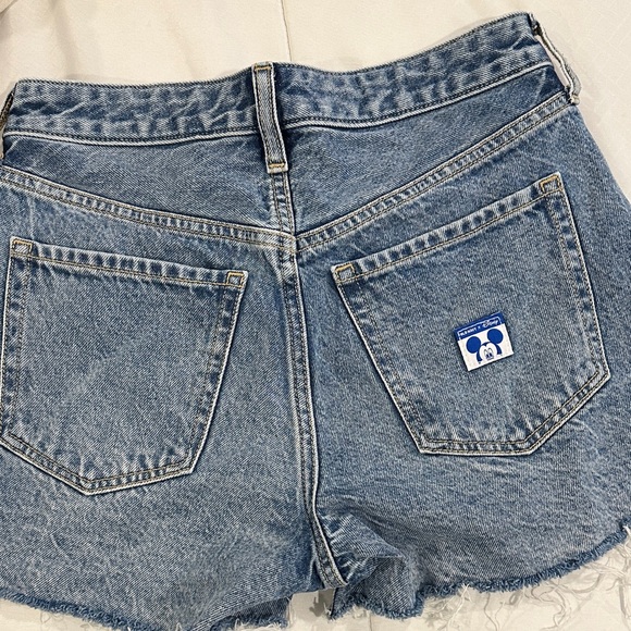 Old Navy x Disney high waisted jean cut off shorts sz2 - Picture 6 of 6